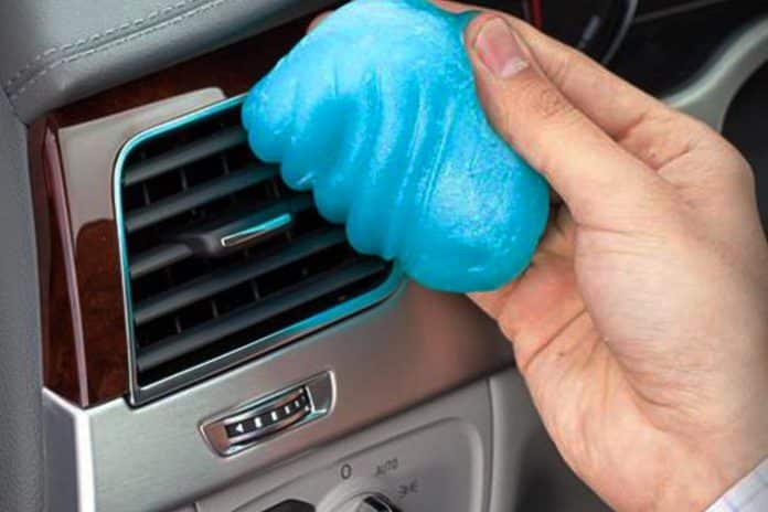 comment nettoyer grille ventillation voiture