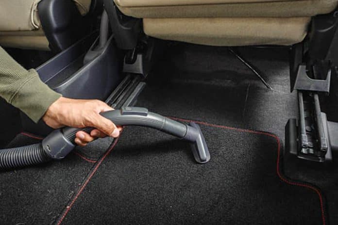 comment nettoyer tapis voiture detailing