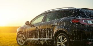 bien laver voiture sous soleil detailing