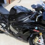 detailing moto bmw noire