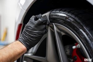 application dressing gyeon tire pneu
