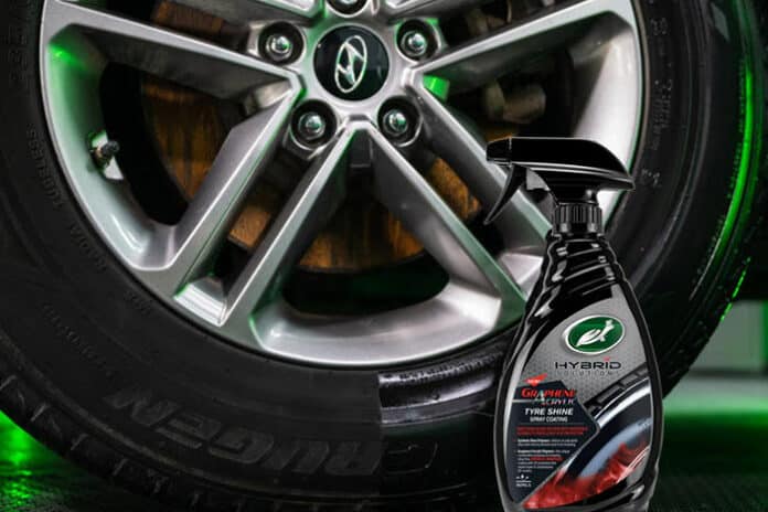 test dressing pneu Turtle Wax Graphene Acrylic Tyre Shine avis