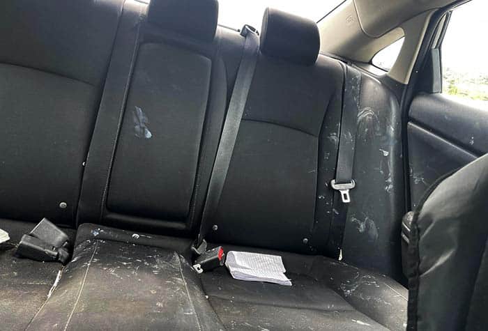 enlever crème solaire siège tissu voiture